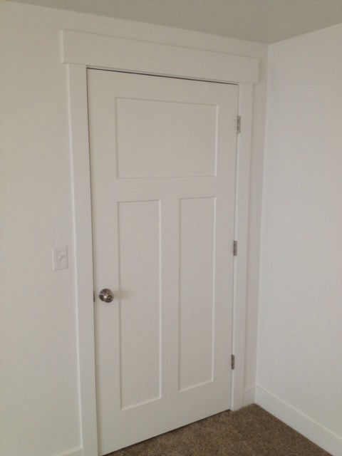 Primed White Interior 3 Panel Craftsman Shaker Style Interior Door In 1015