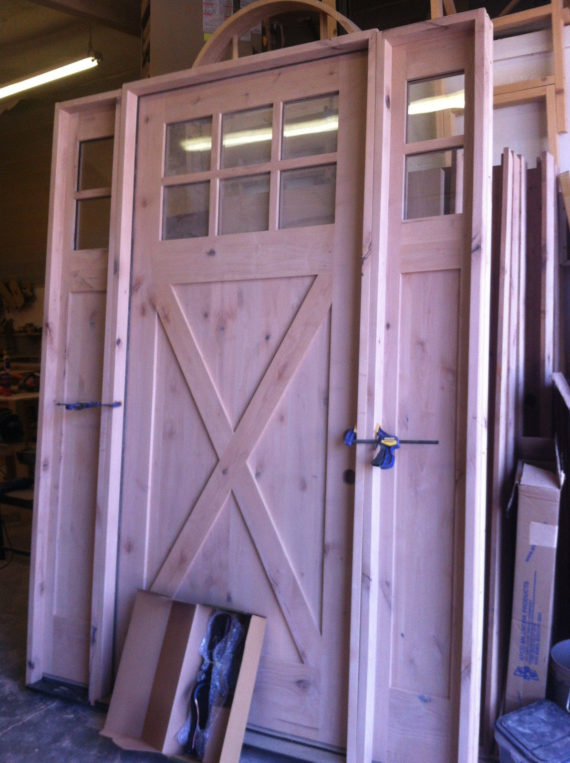 KNOTTY ALDER SHAKER CRAFTSMAN STYLE ENTRY DOOR 3/0 X 8/0 